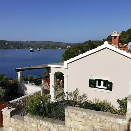 House Vers Vela Luka
