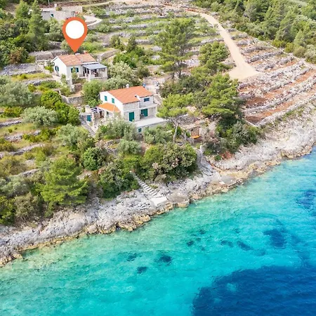 House Vers * Vela Luka